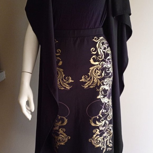 Jacket, skirt and top - Picture 2 of 2